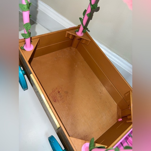 American Girl Wellie Wishers Carriage - Picture 5 of 11